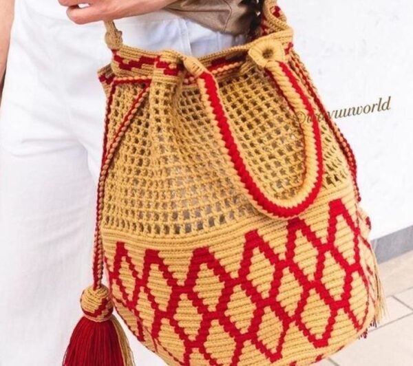 شنطه تابستري واسعه وخفيفه