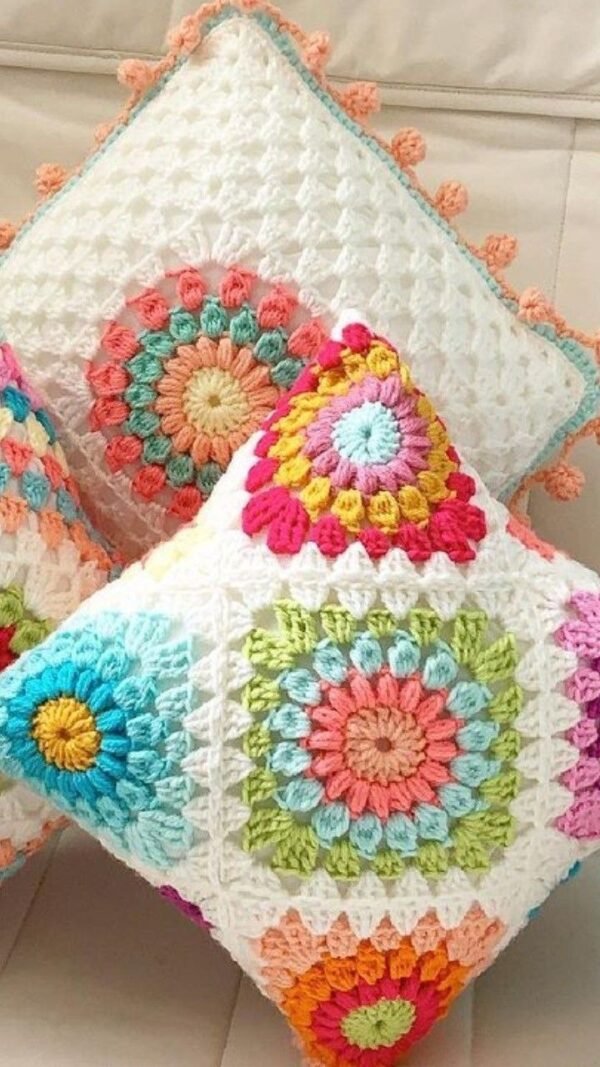 ⁦كوشن مميزه بالوانها مبهجه⁩ - الصورة ⁦3⁩
