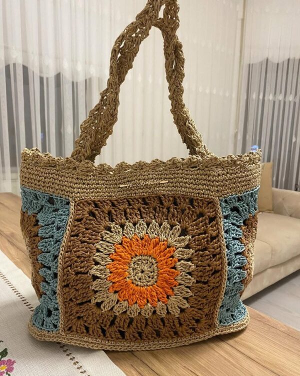 شنطه مميزه من خيوط الرافيا