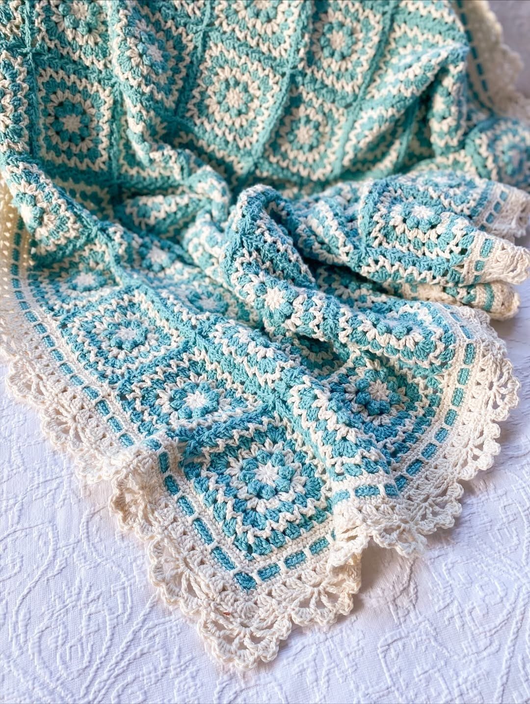 ثرو لليفينج - الصورة 2