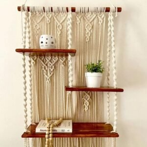 معلقه مكرميه