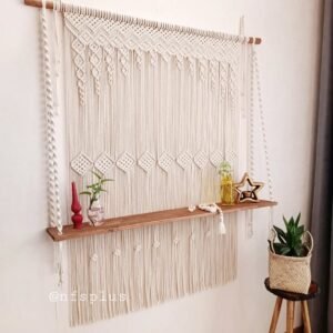 معلقه مكرميه