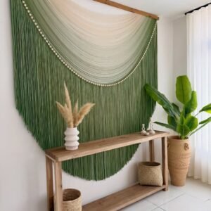 معلقه مكرميه